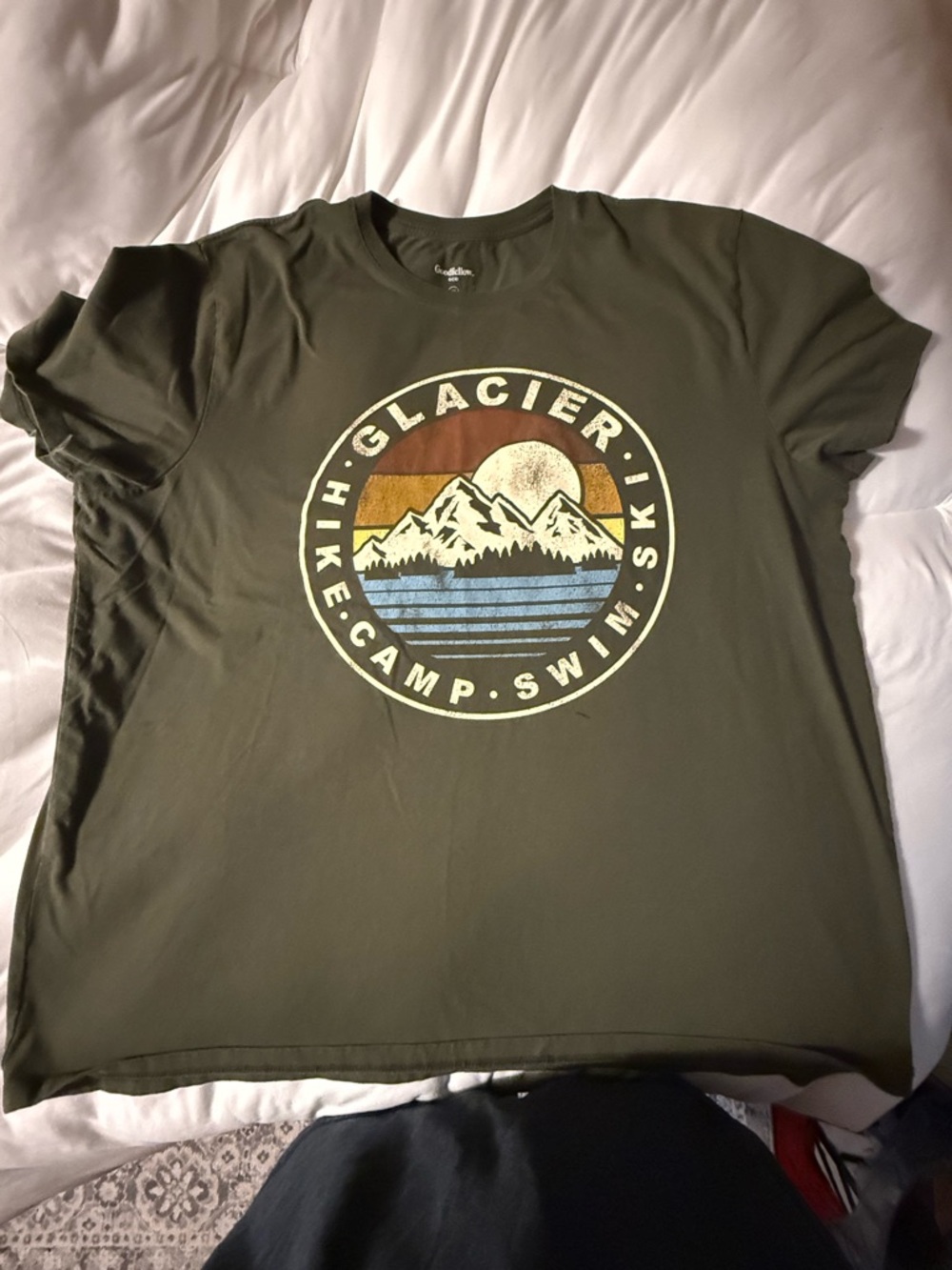 Goodfellow & Co Olive Green Glacier Graphic Short Sleeve Tee